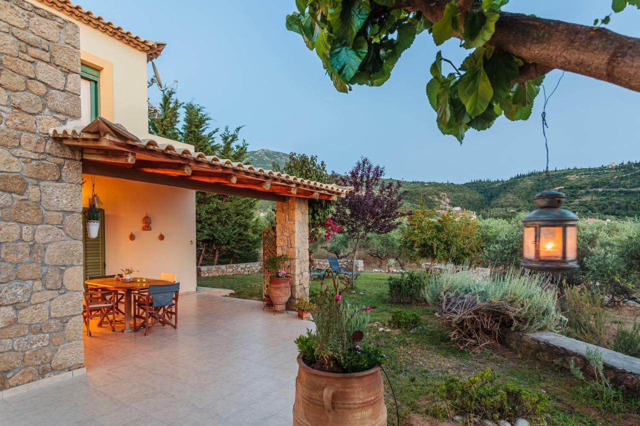 Апартаменты Lavender Garden Retreat - Secluded Seaside Getaway Kotronion  Экстерьер фото